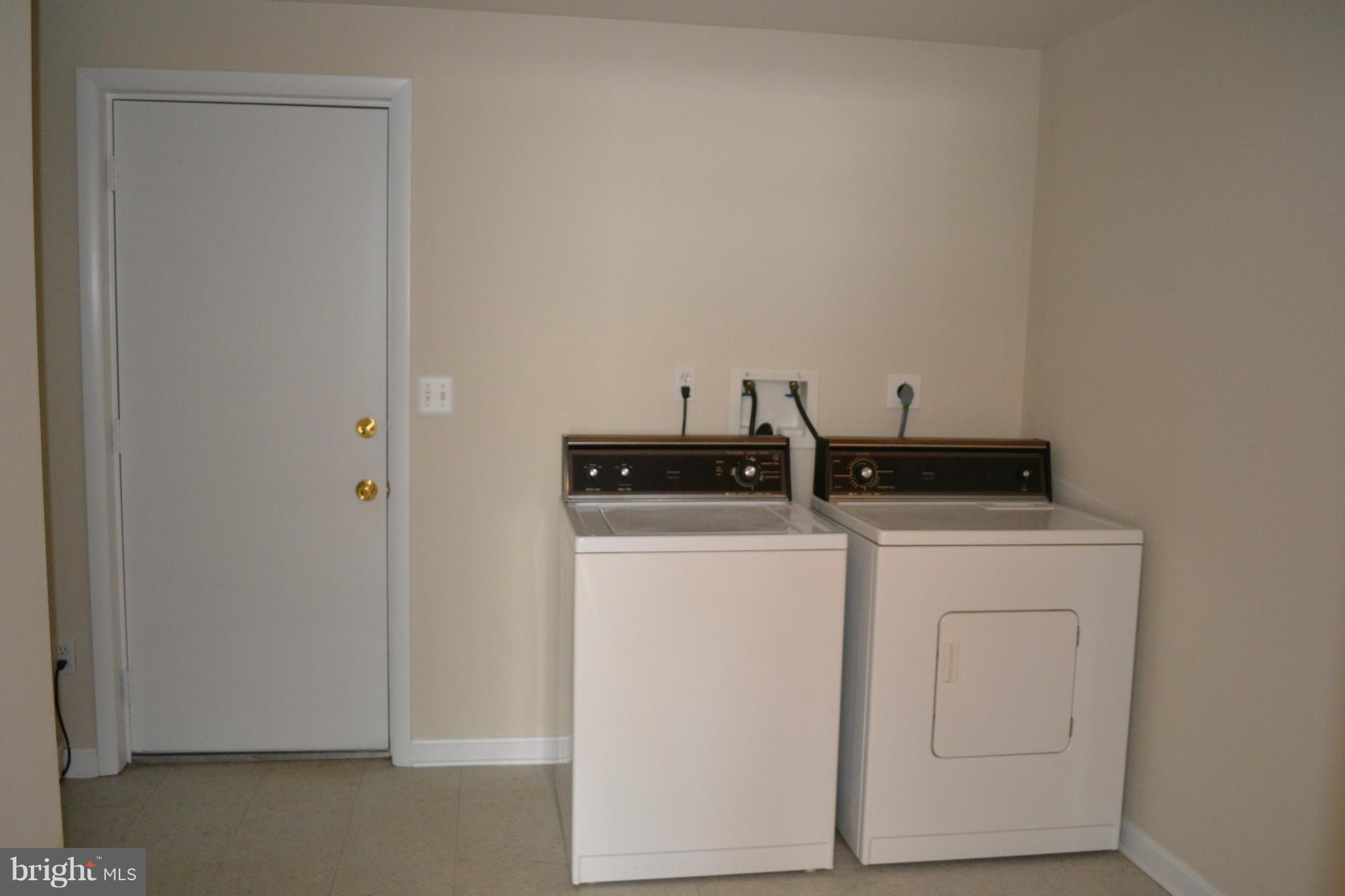 ROCK CREEK LANDING - Residential