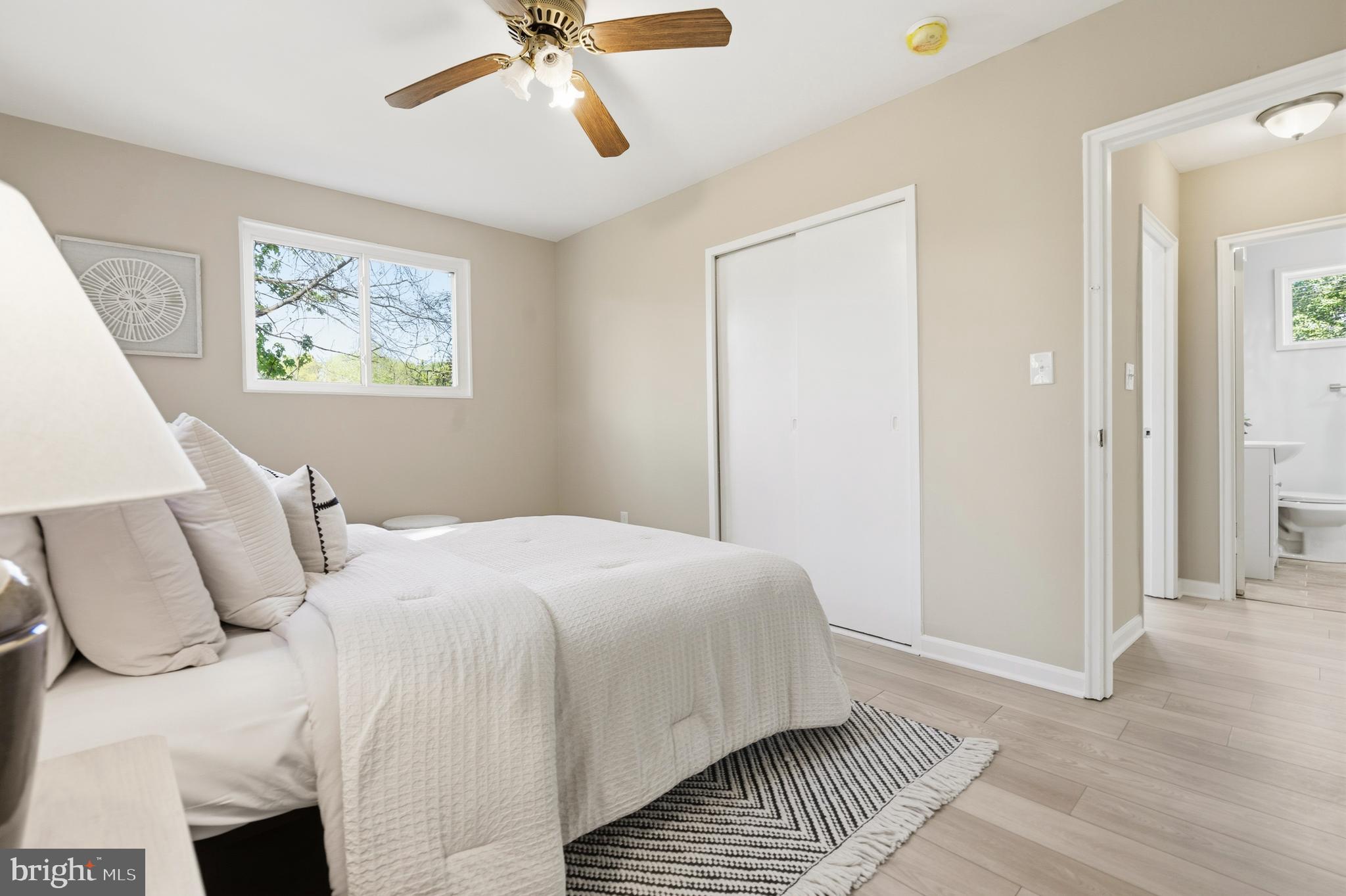 UNIVERSITY HILLS - Residential