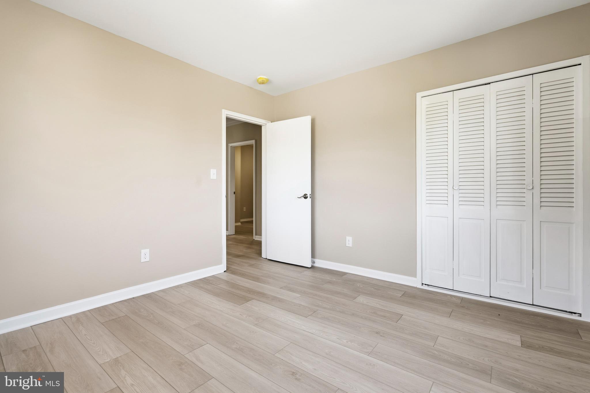 UNIVERSITY HILLS - Residential