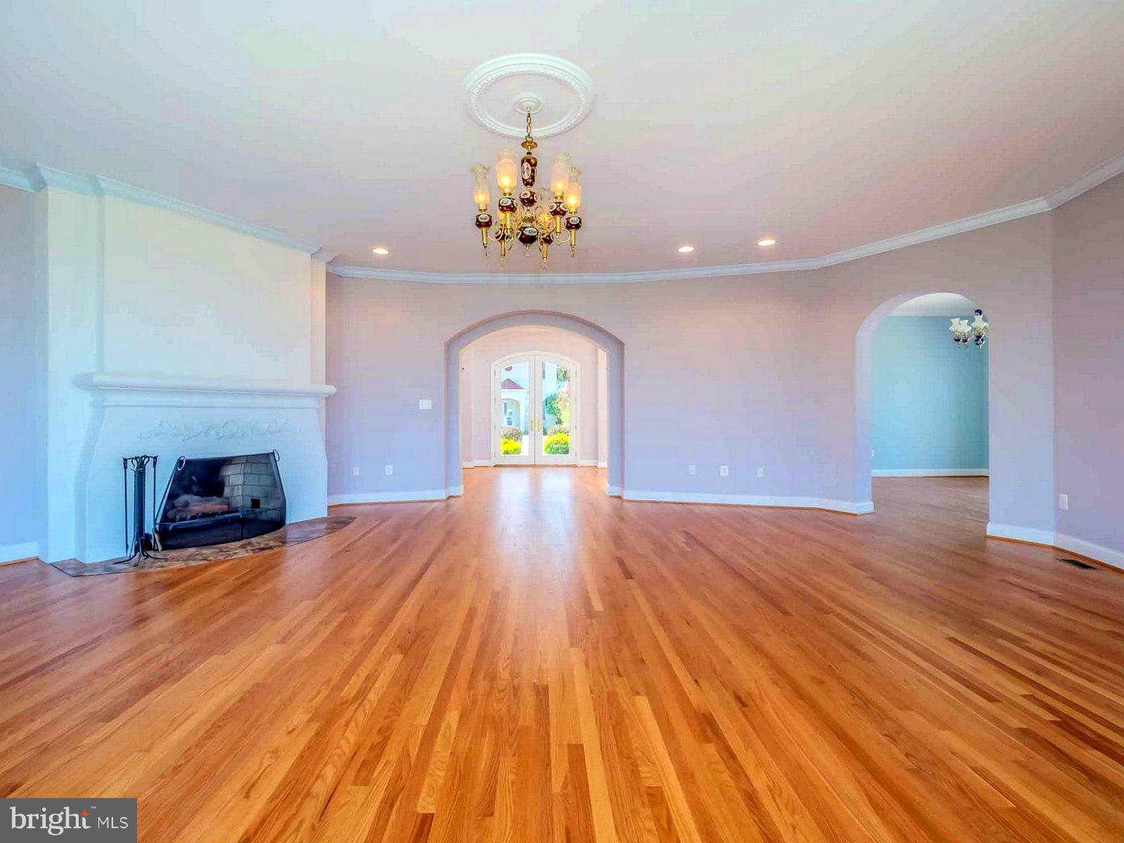 LONG BEACH - Residential