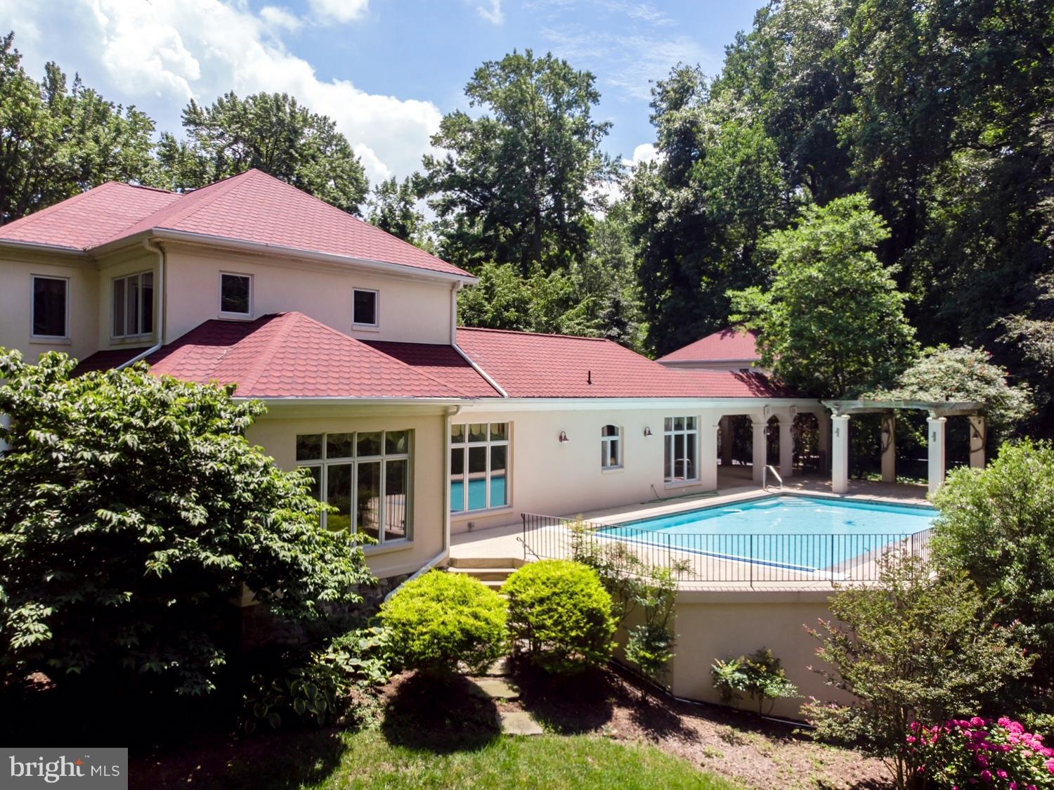 LONG BEACH - Residential