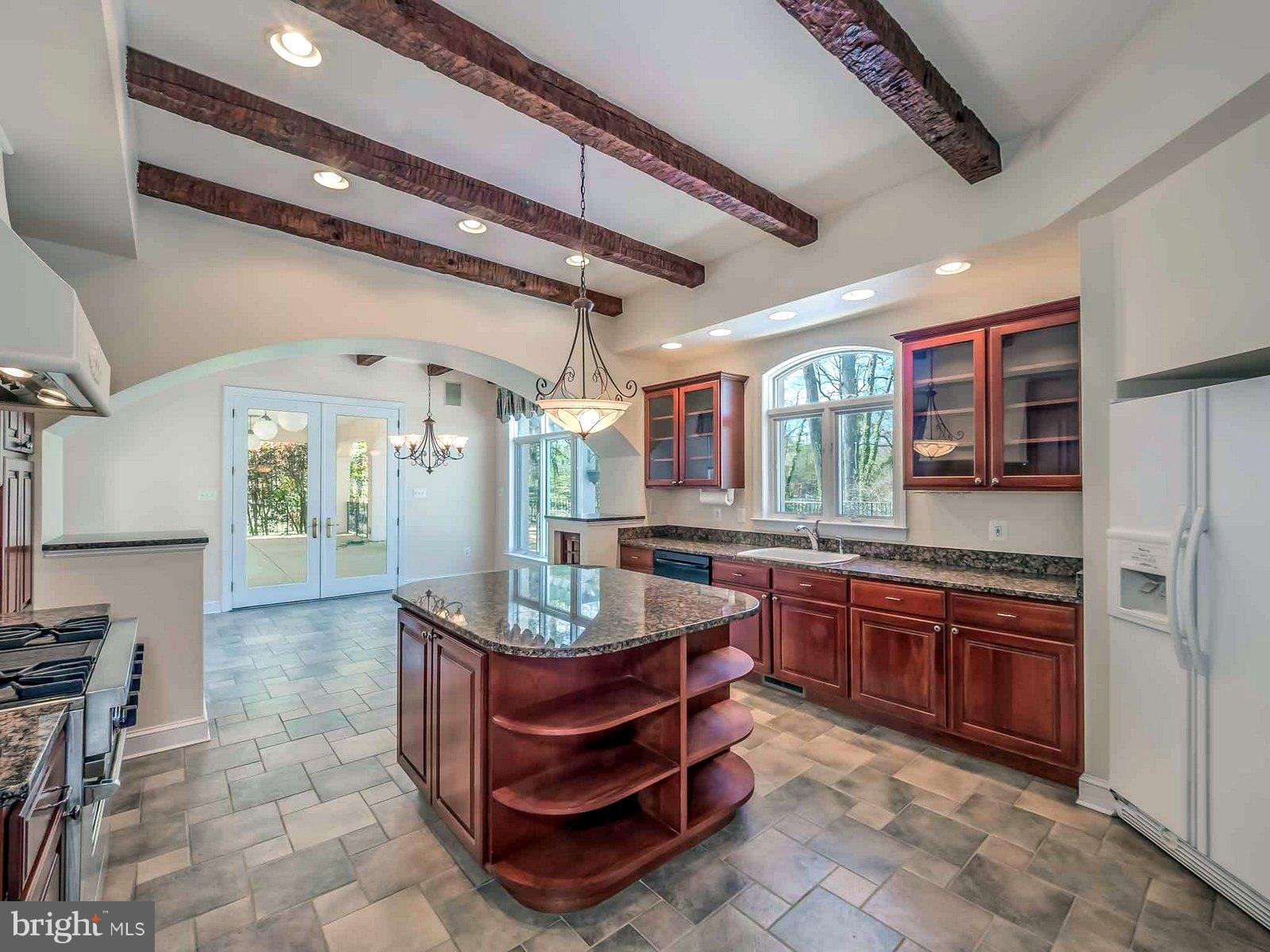 LONG BEACH - Residential