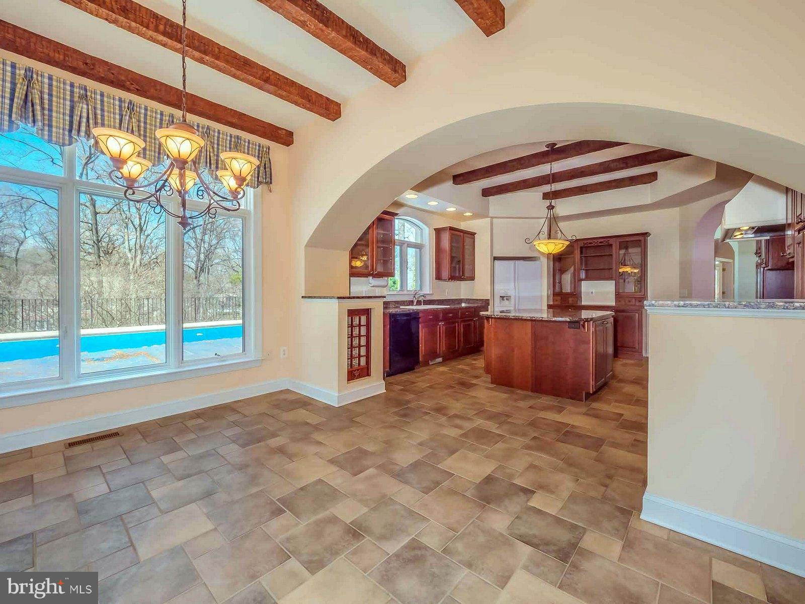 LONG BEACH - Residential