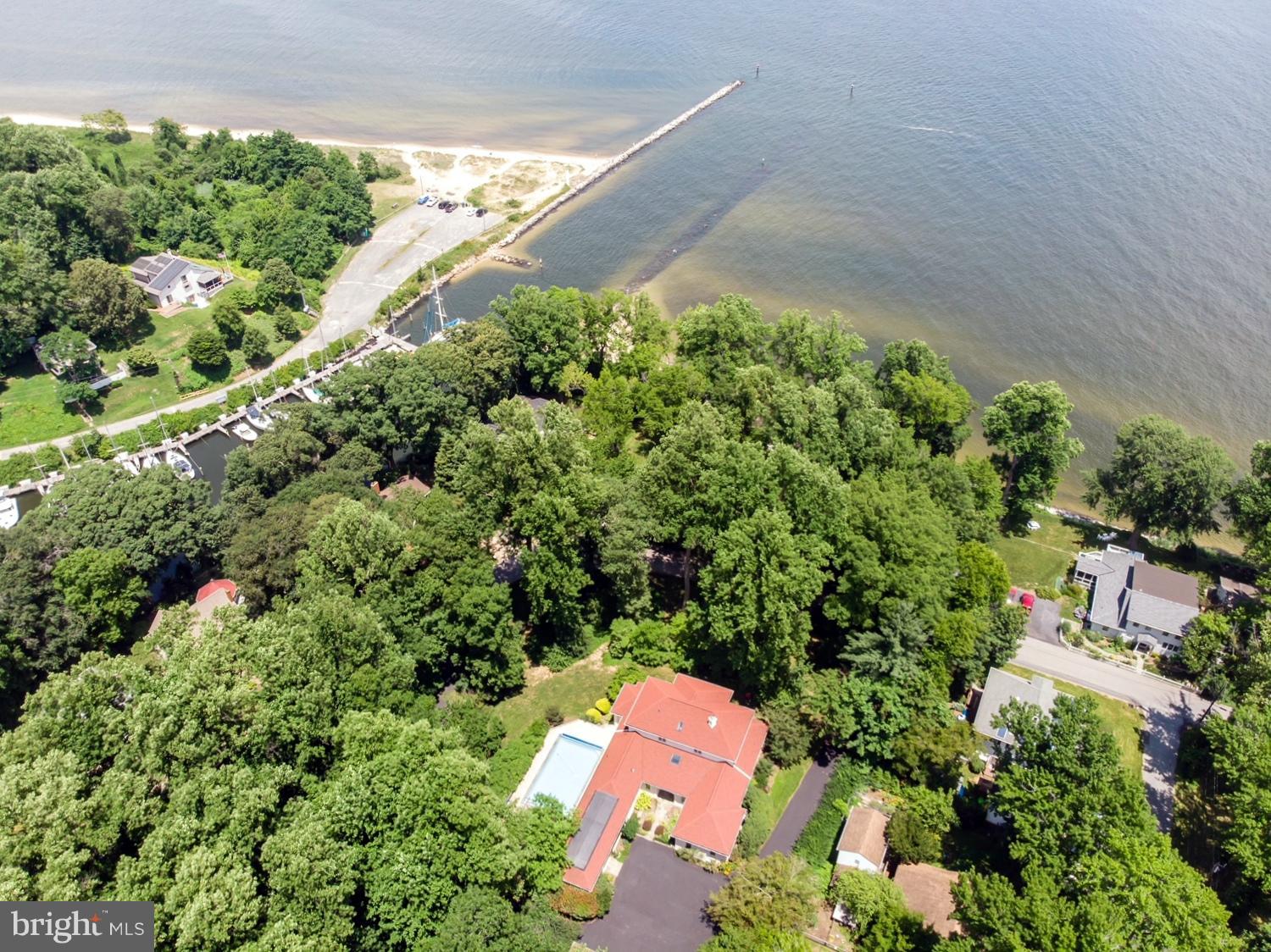 LONG BEACH - Residential