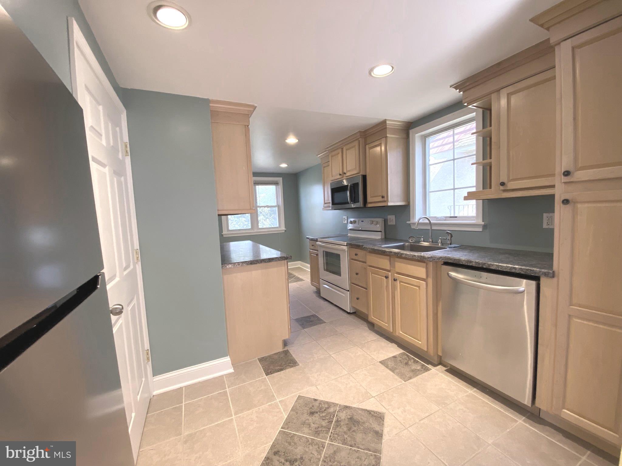 WILLOW WOODS - Residential