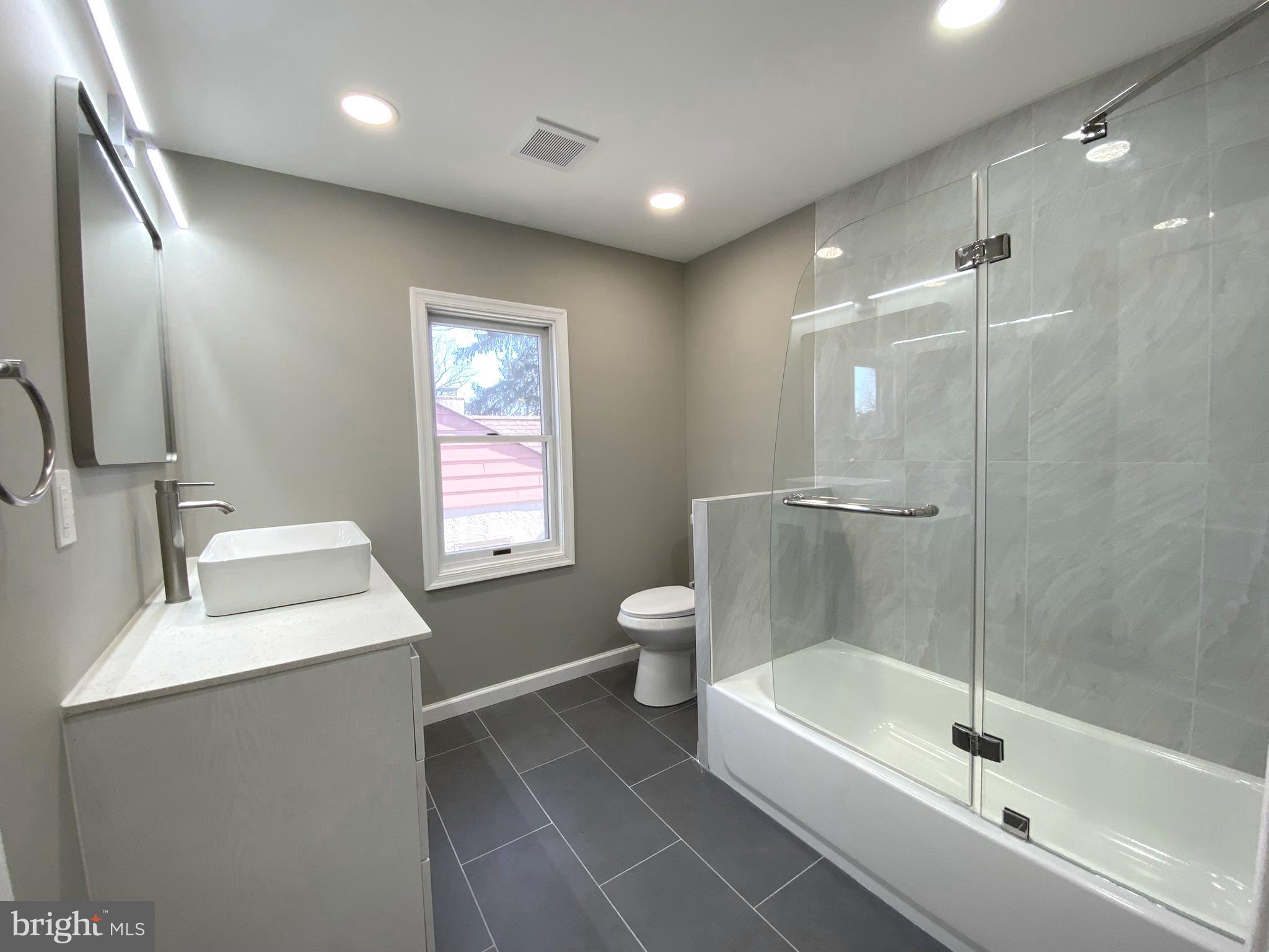 WILLOW WOODS - Residential