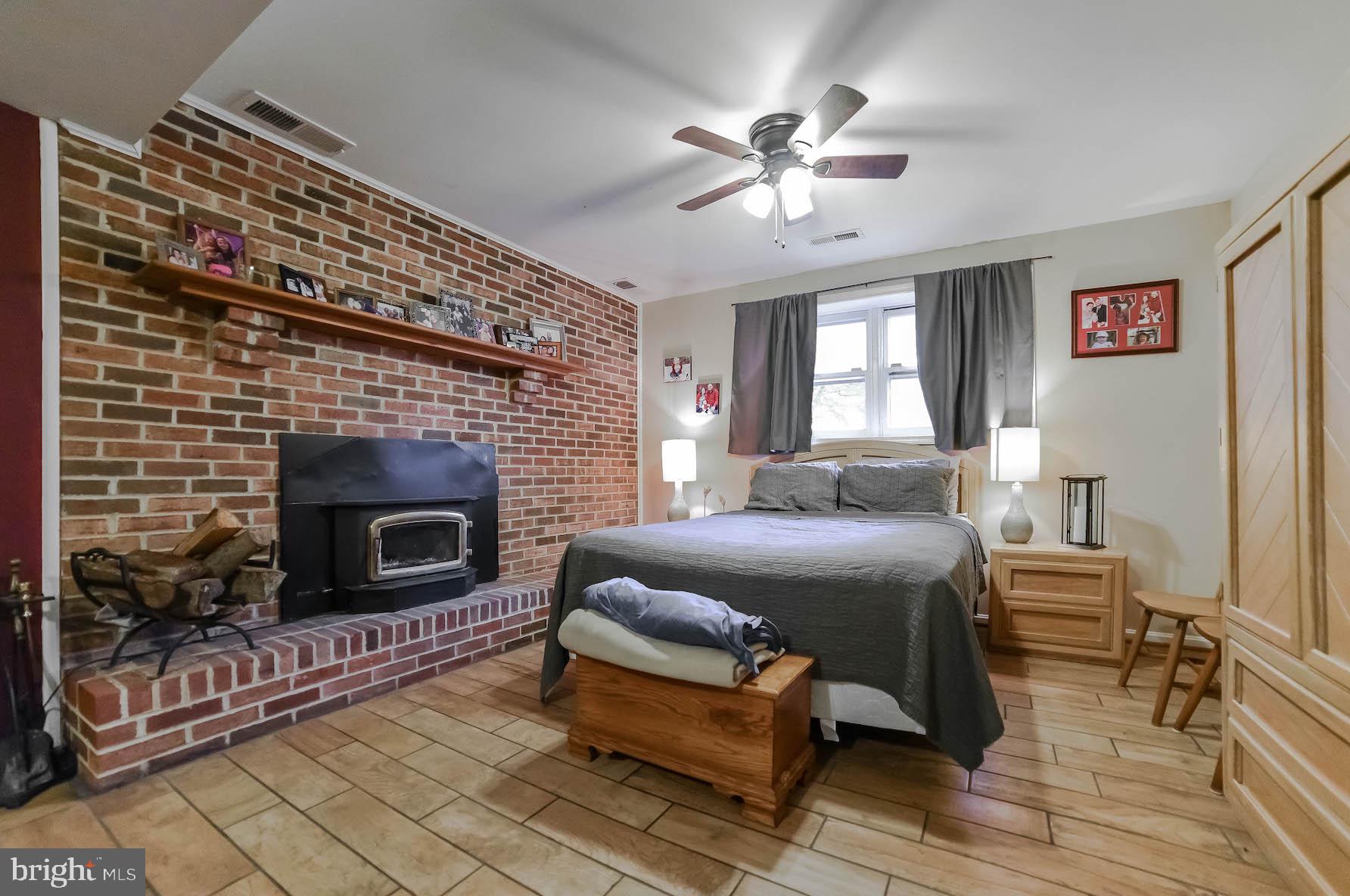 WIDOW WOODS - Residential