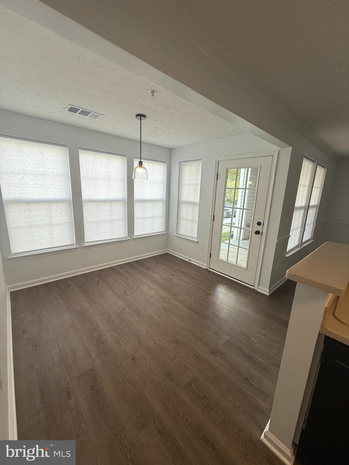 STUART MECHANIC - Residential Lease