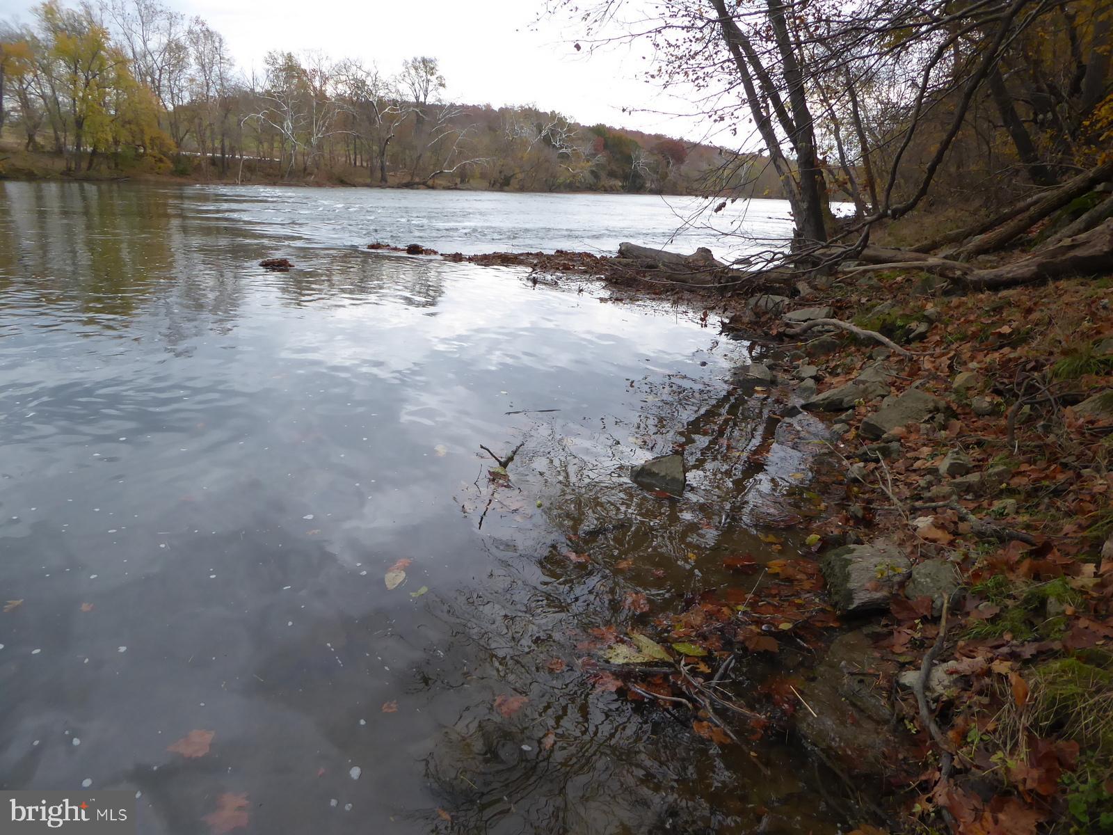 CALMES NECK ESTATES - Land