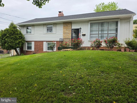 Homes For Rent - 5825 Lamont Drive<br/> NEW CARROLLTON, MD 20784