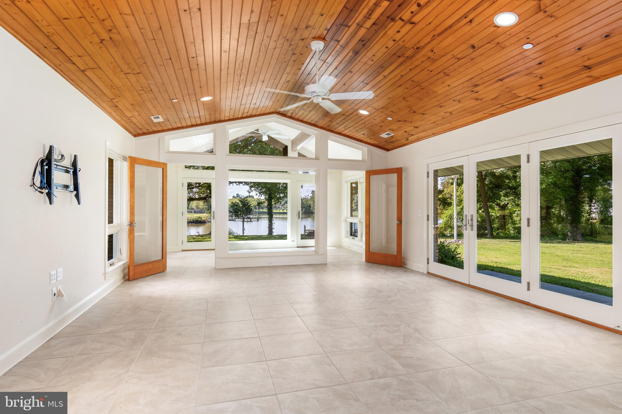 GLEBE VILLA - Residential