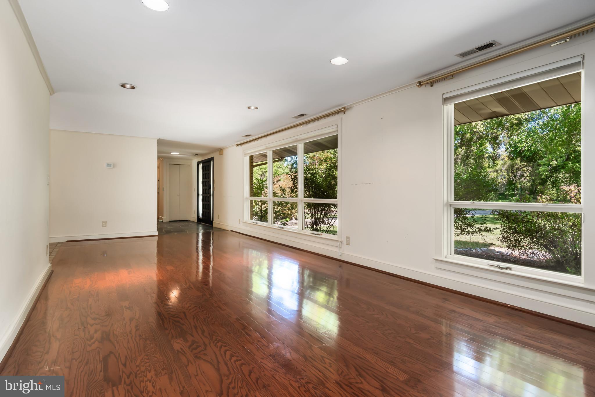 GLEBE VILLA - Residential