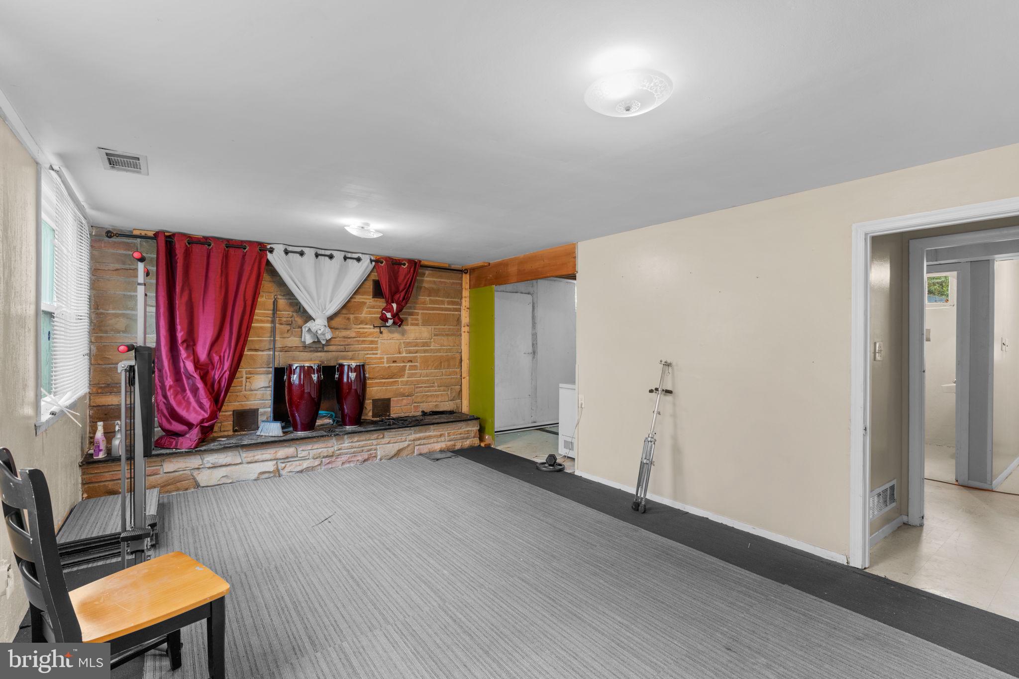 CROWN ESTATES - Residential