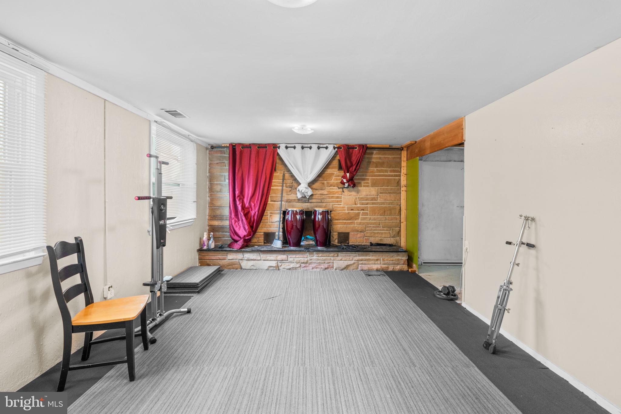 CROWN ESTATES - Residential