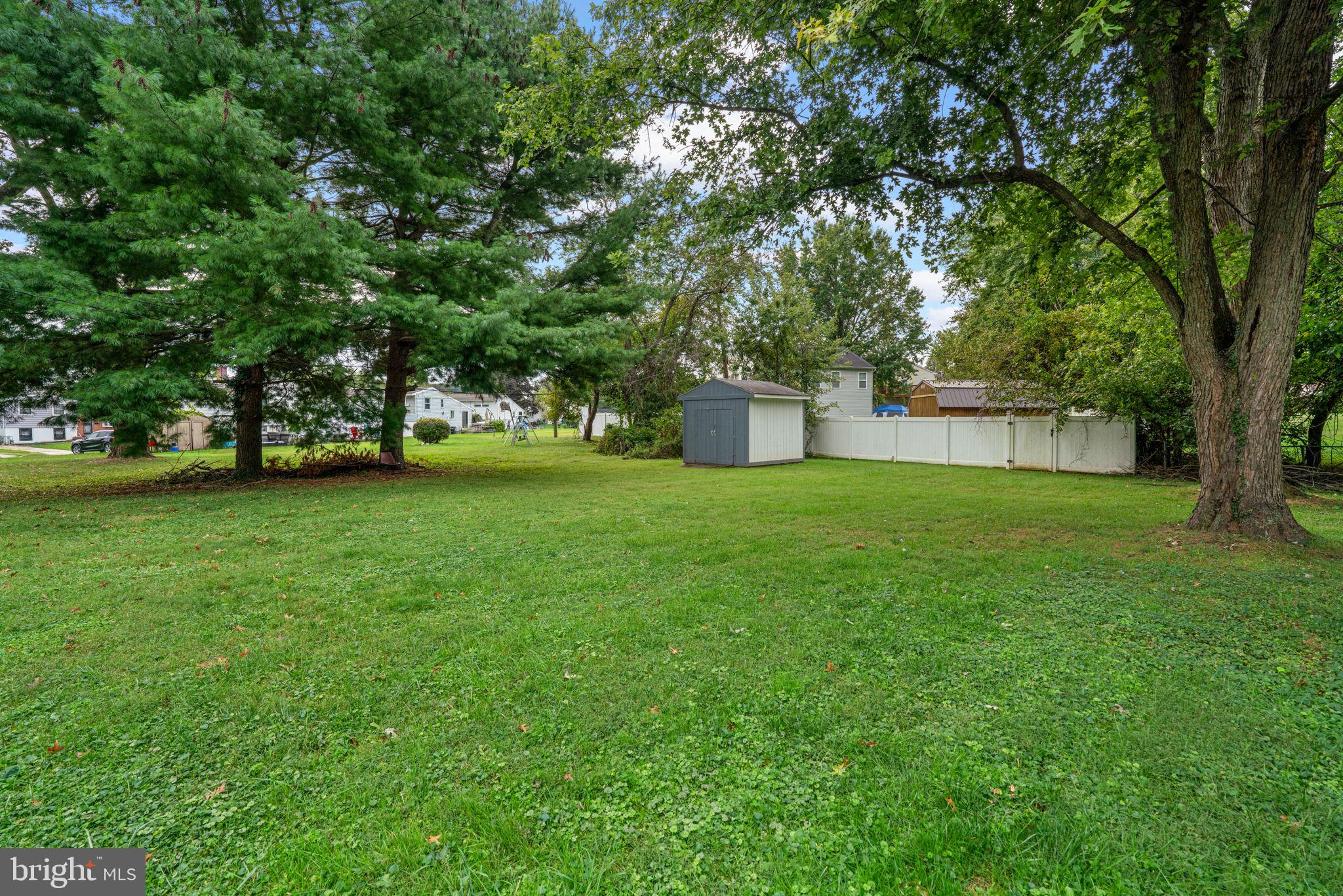 CROWN ESTATES - Residential