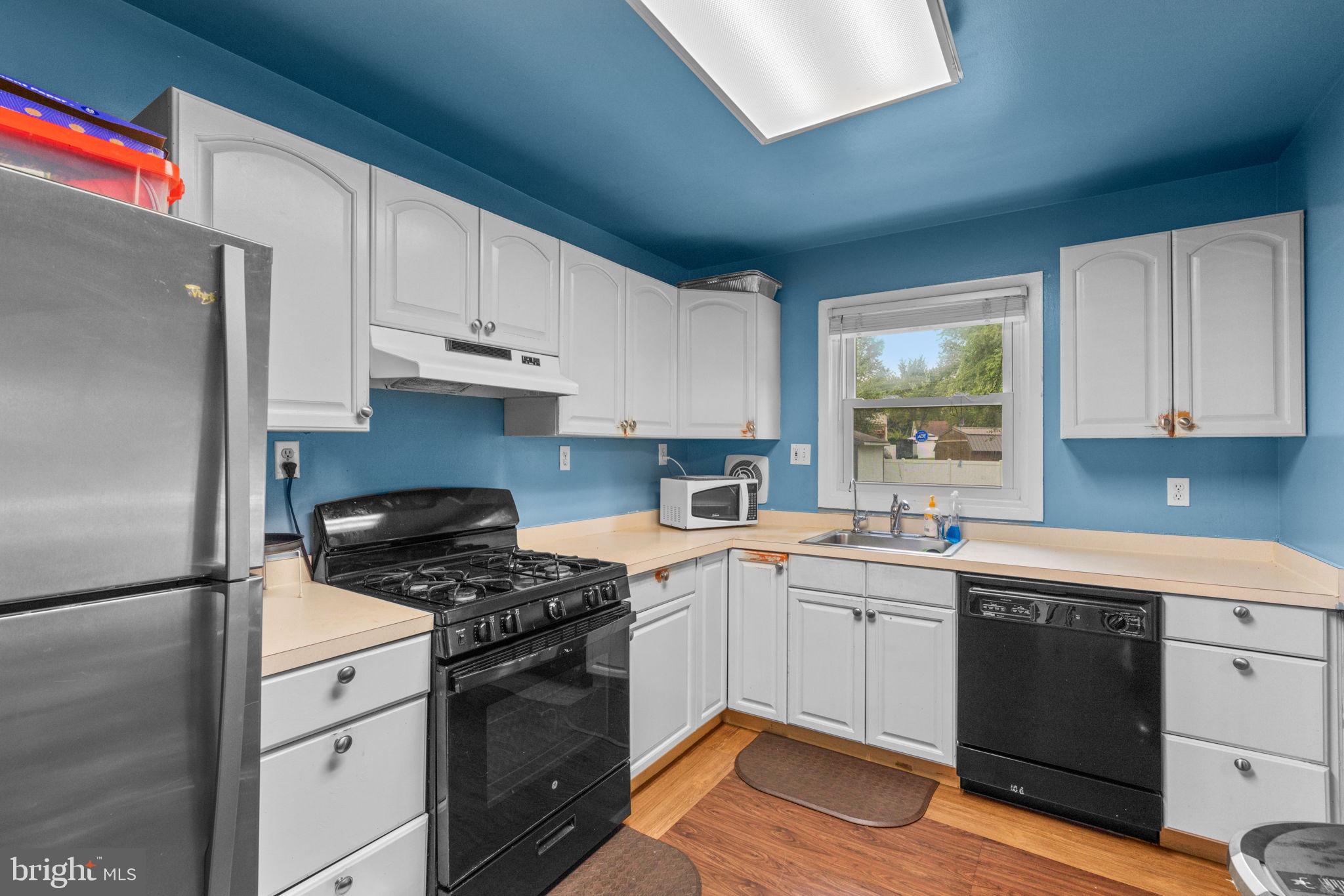 CROWN ESTATES - Residential