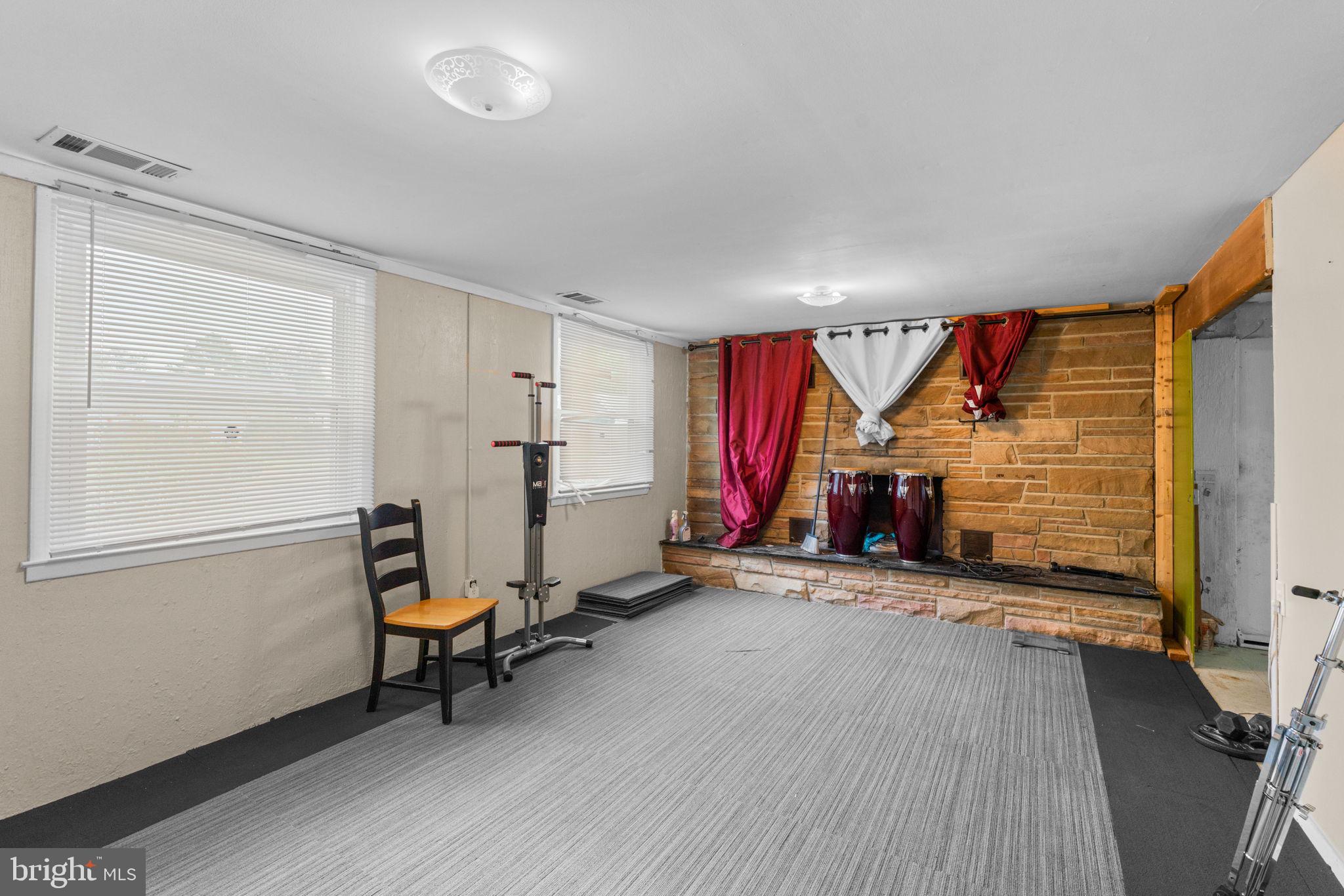 CROWN ESTATES - Residential