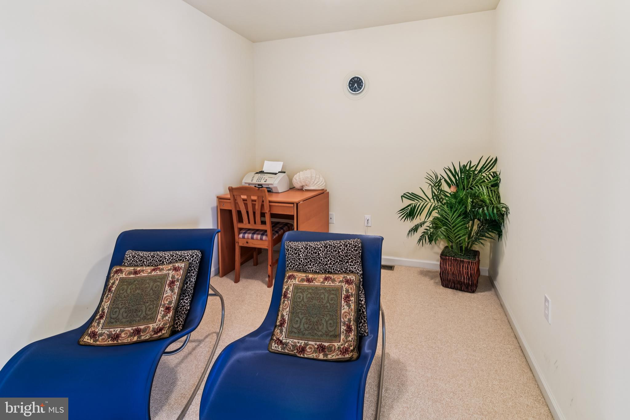 WATERS EDGE - Residential