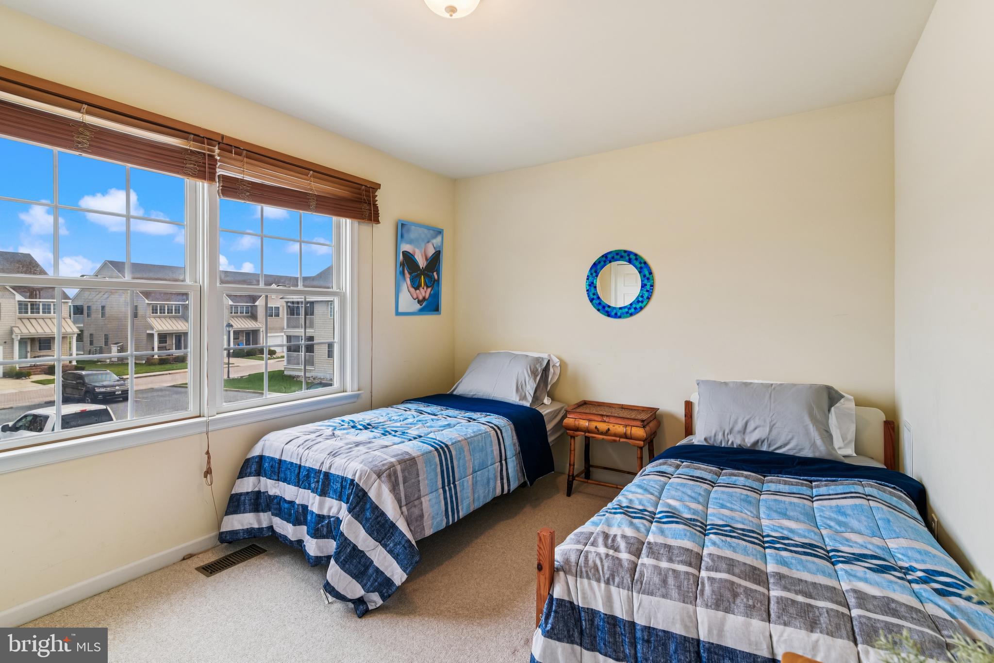 WATERS EDGE - Residential