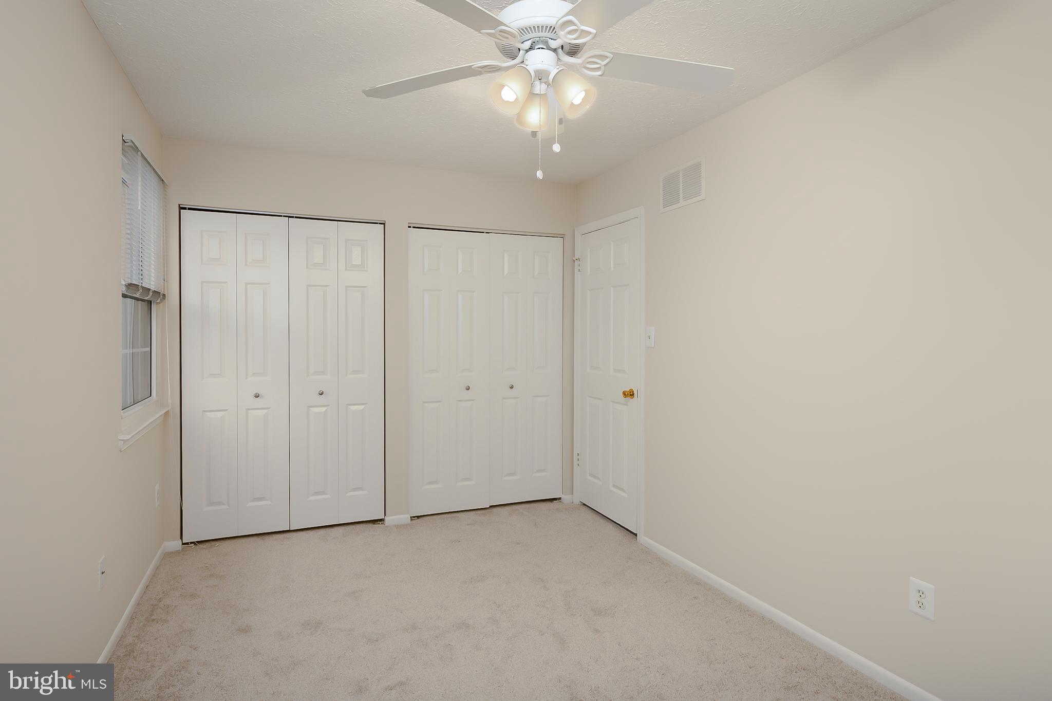 LINTHICUM OAKS - Residential