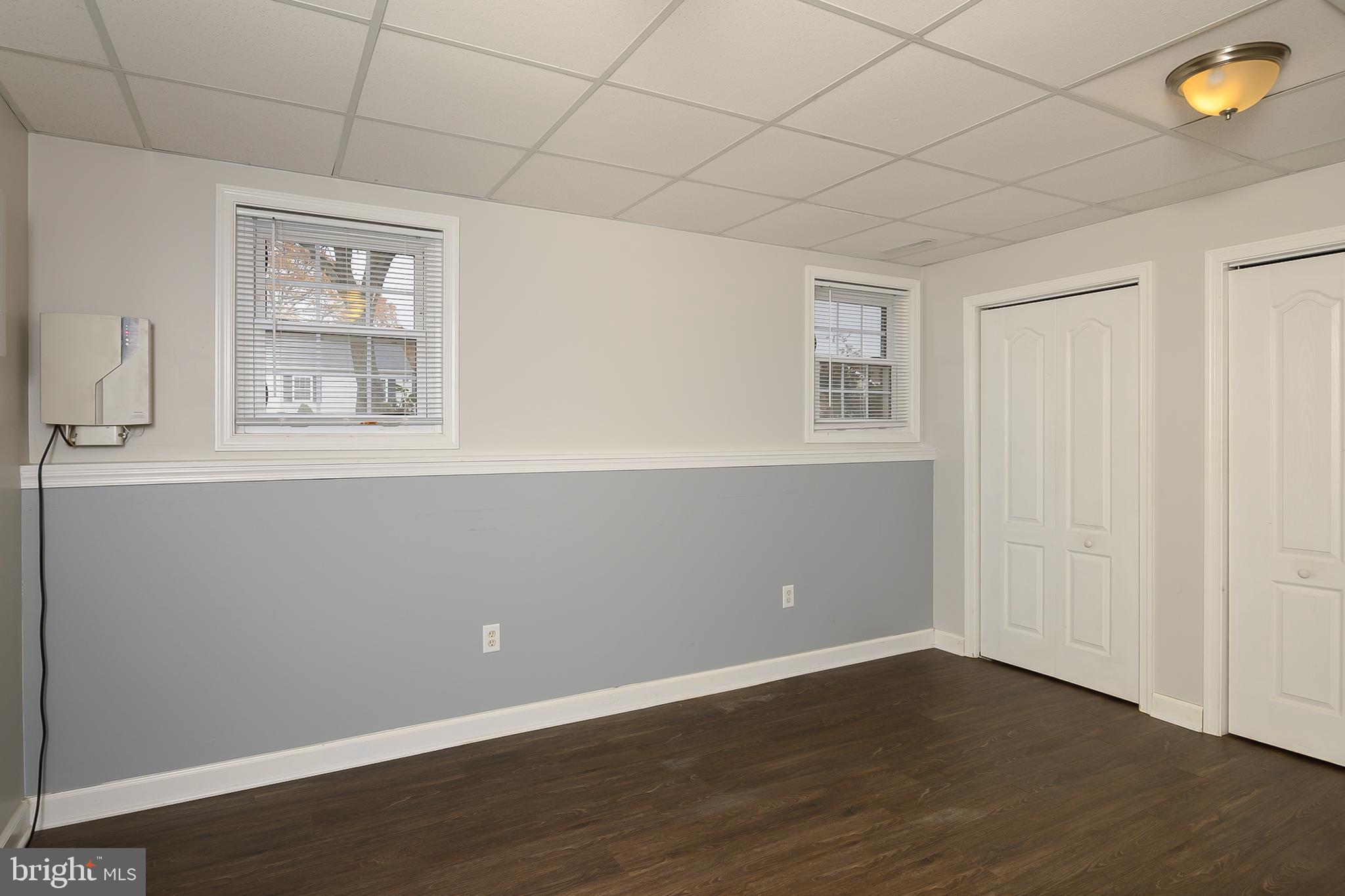 LINTHICUM OAKS - Residential