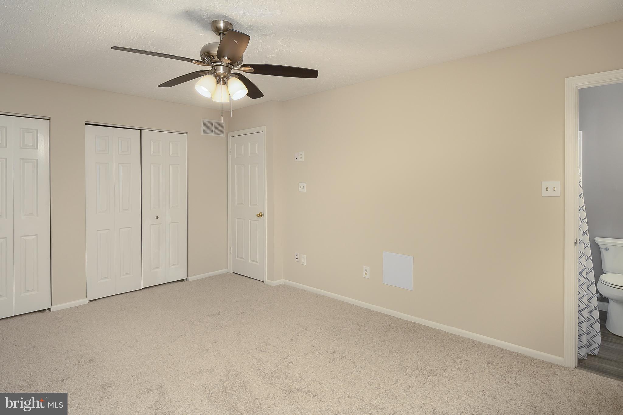 LINTHICUM OAKS - Residential