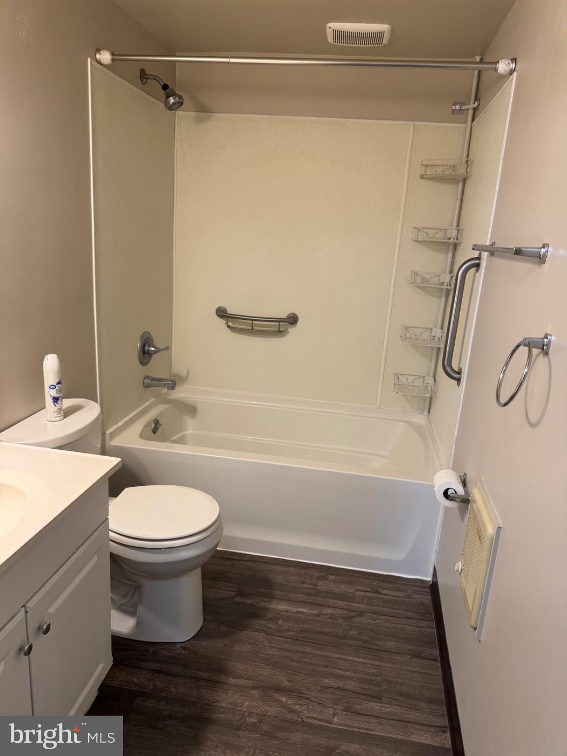 175 STRASBURG PIKE B
