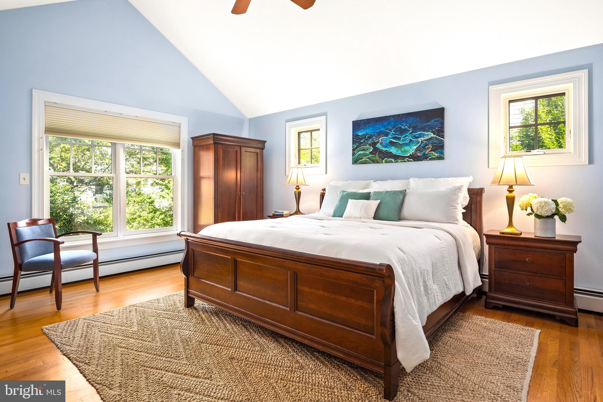 MURRAY HILL - Residential