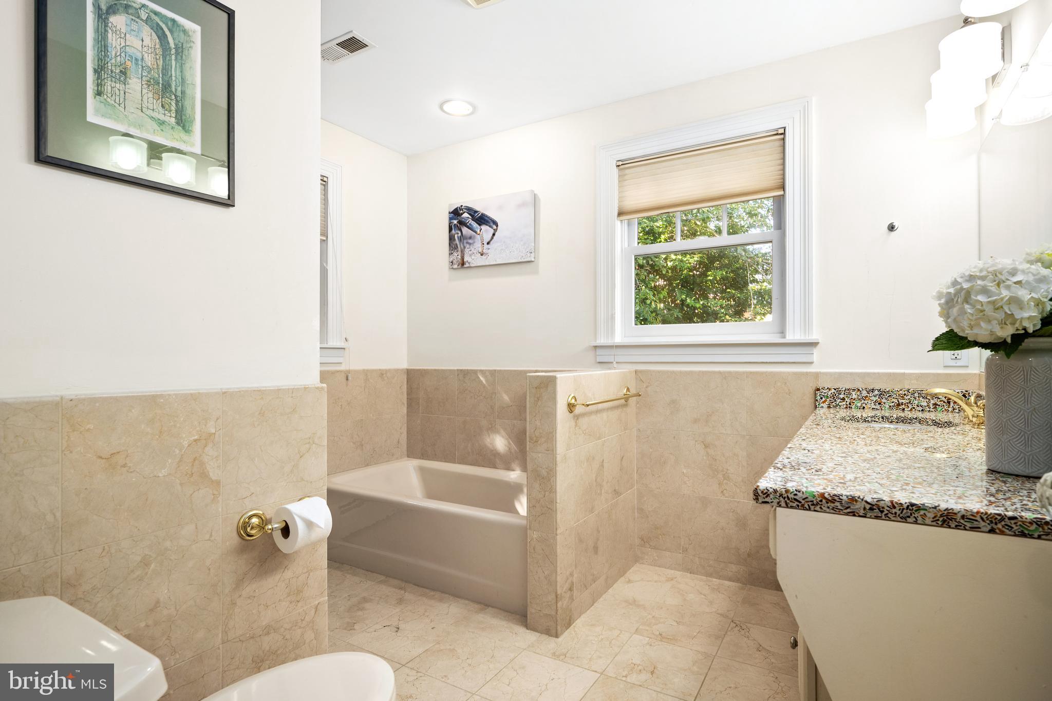 MURRAY HILL - Residential