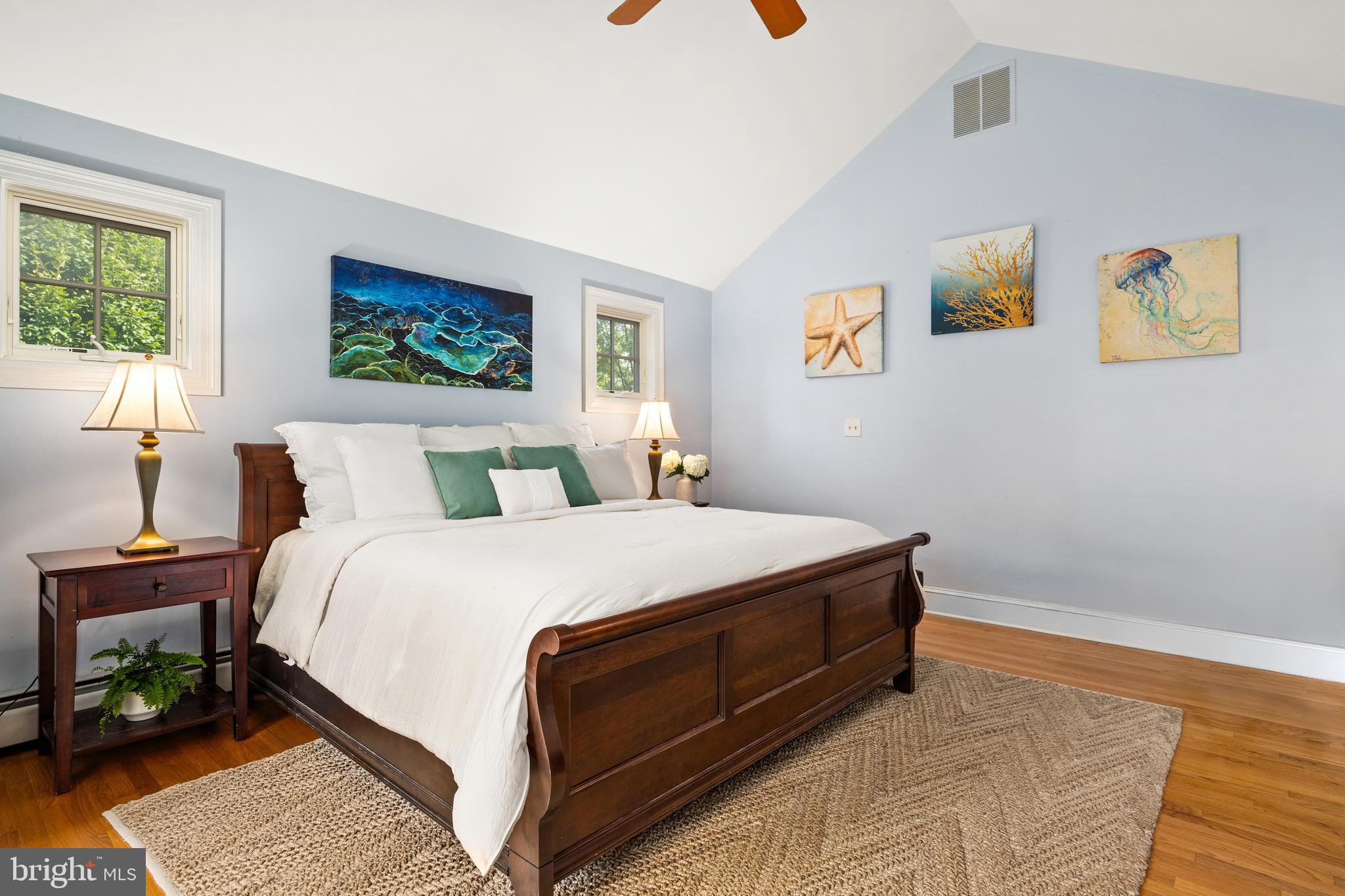 MURRAY HILL - Residential