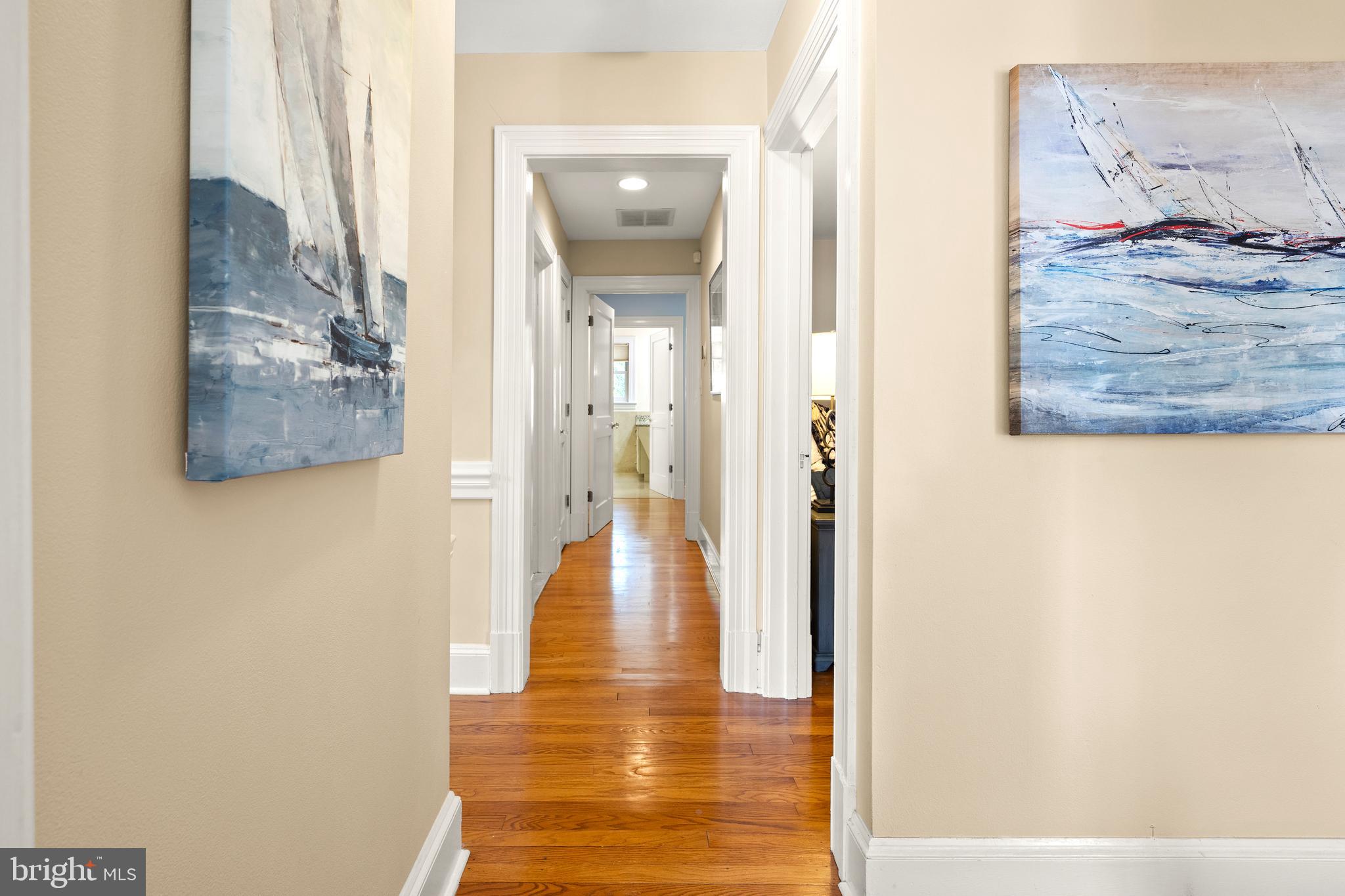 MURRAY HILL - Residential