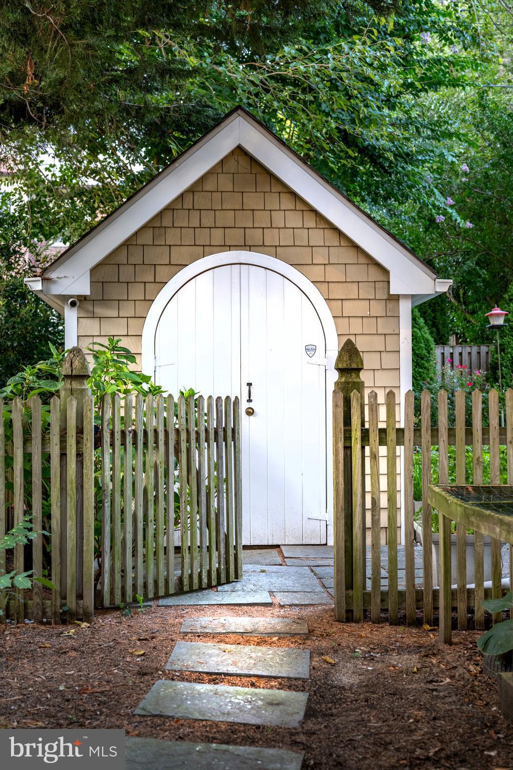 MURRAY HILL - Residential