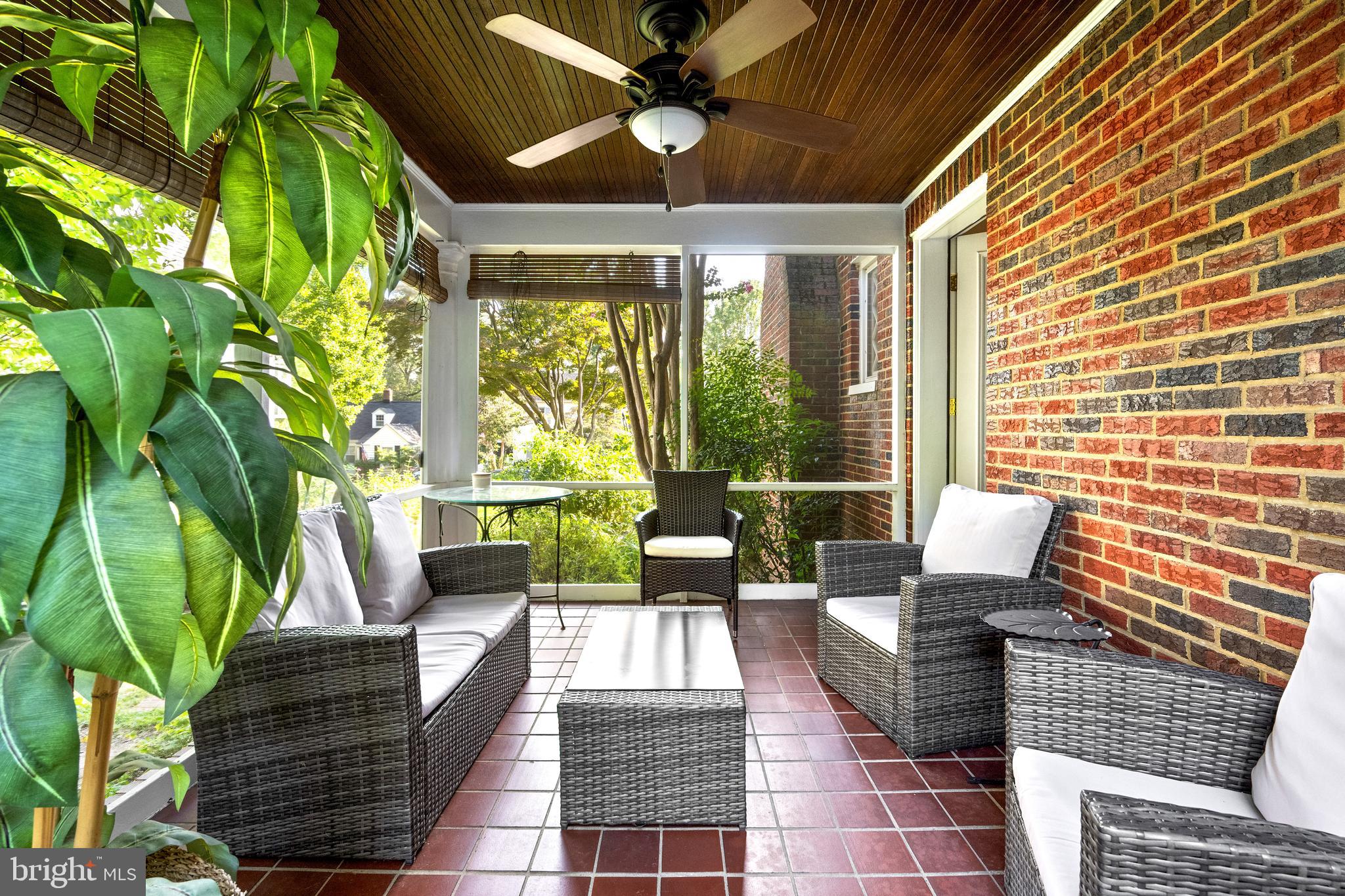 MURRAY HILL - Residential