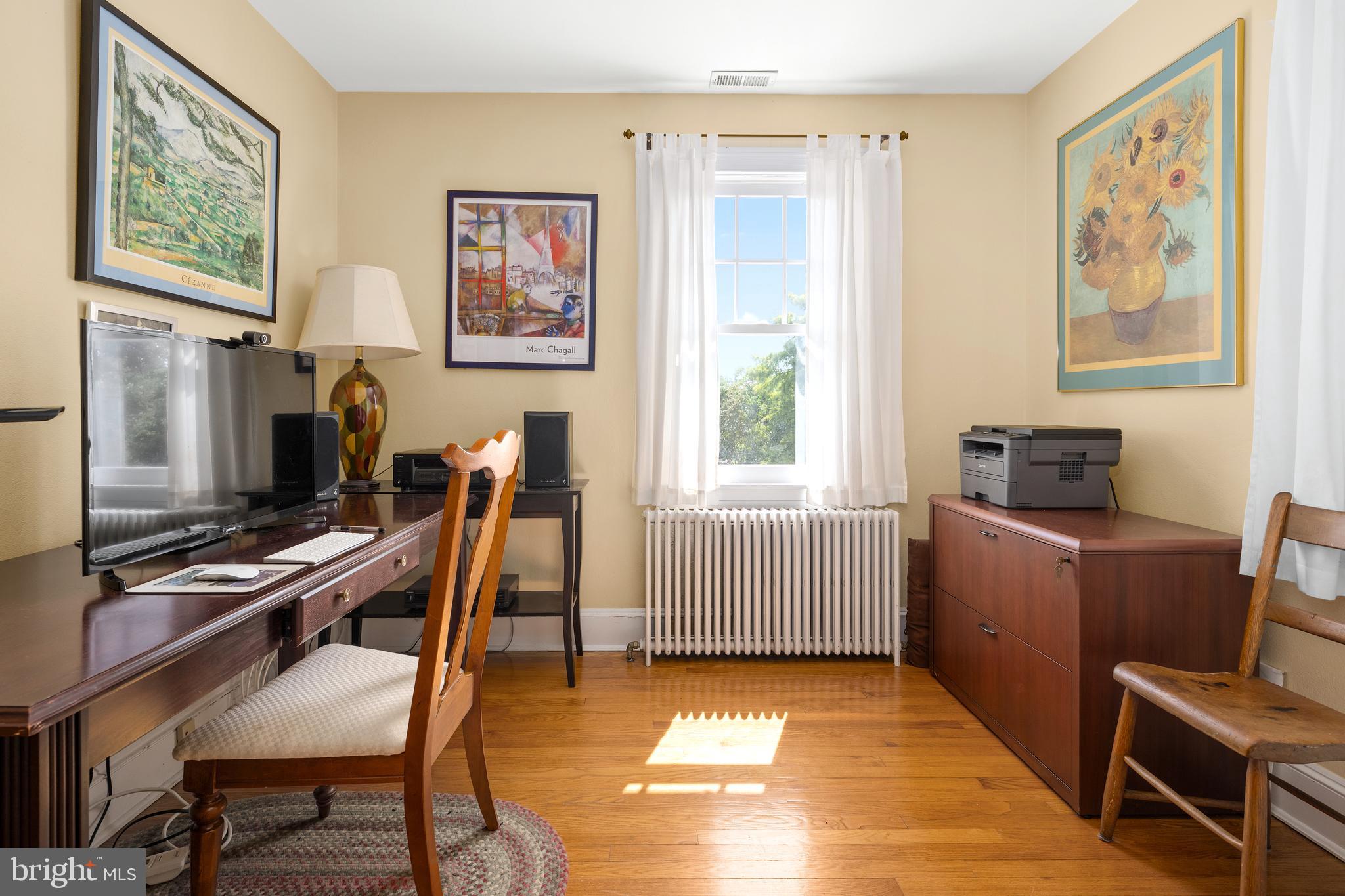 MURRAY HILL - Residential