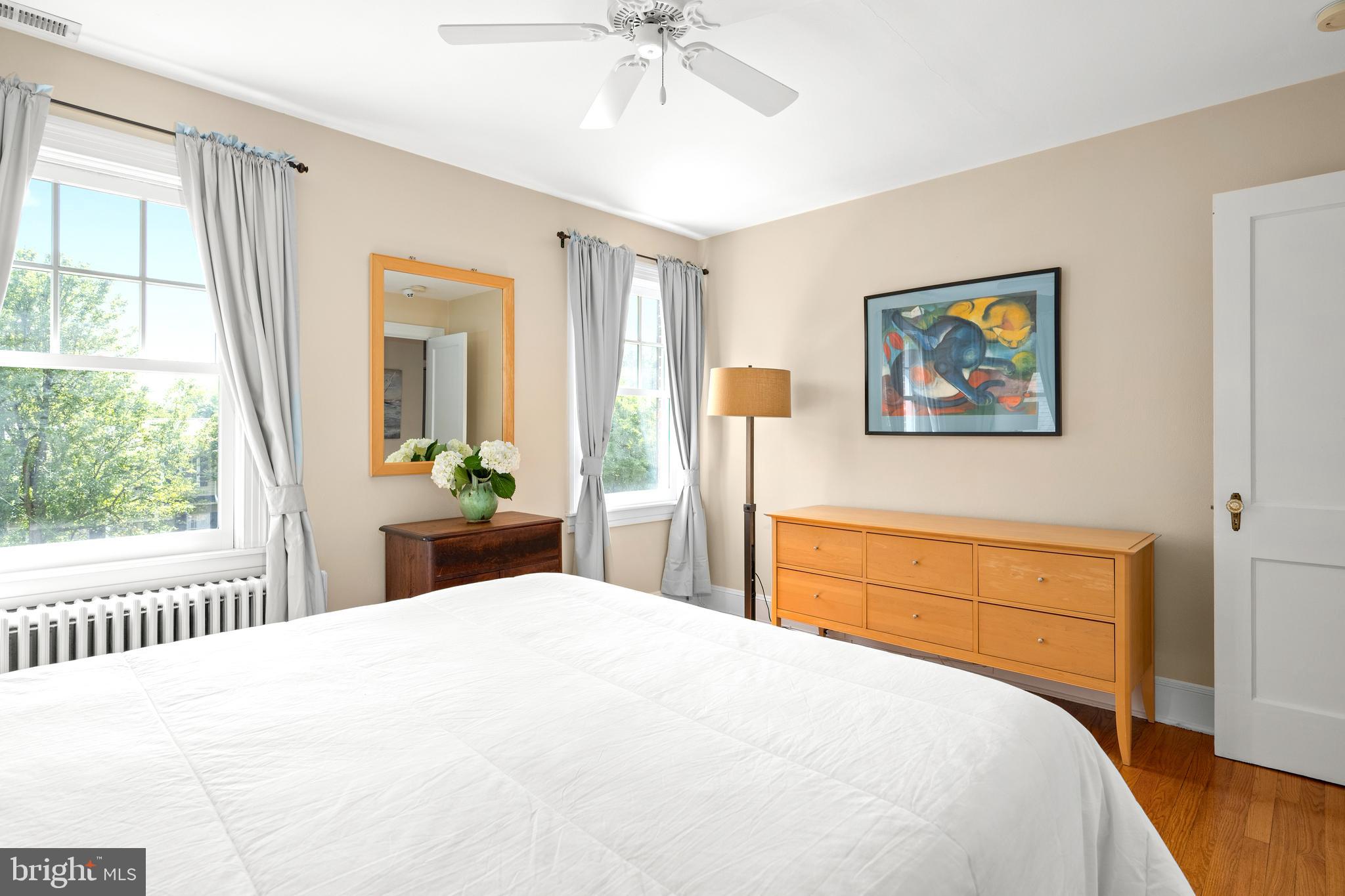 MURRAY HILL - Residential