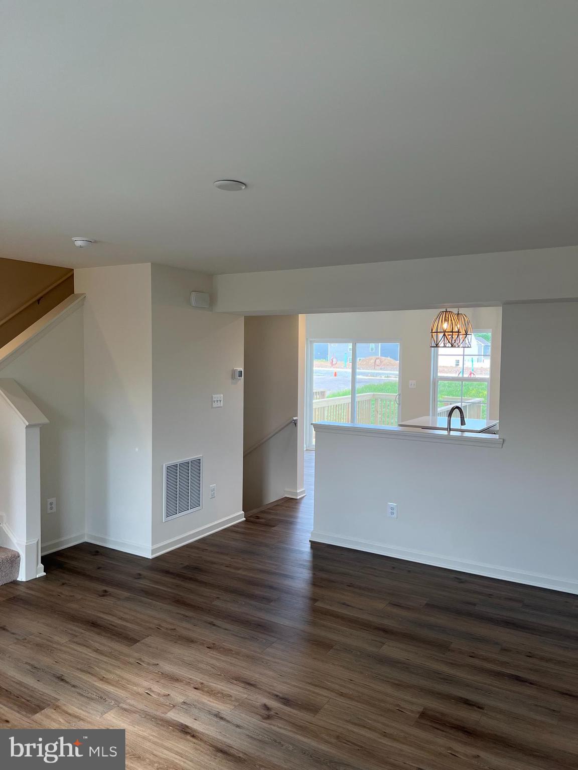 OVERLOOK AT RIVERSIDE TOWNHOMES - Residential Lease