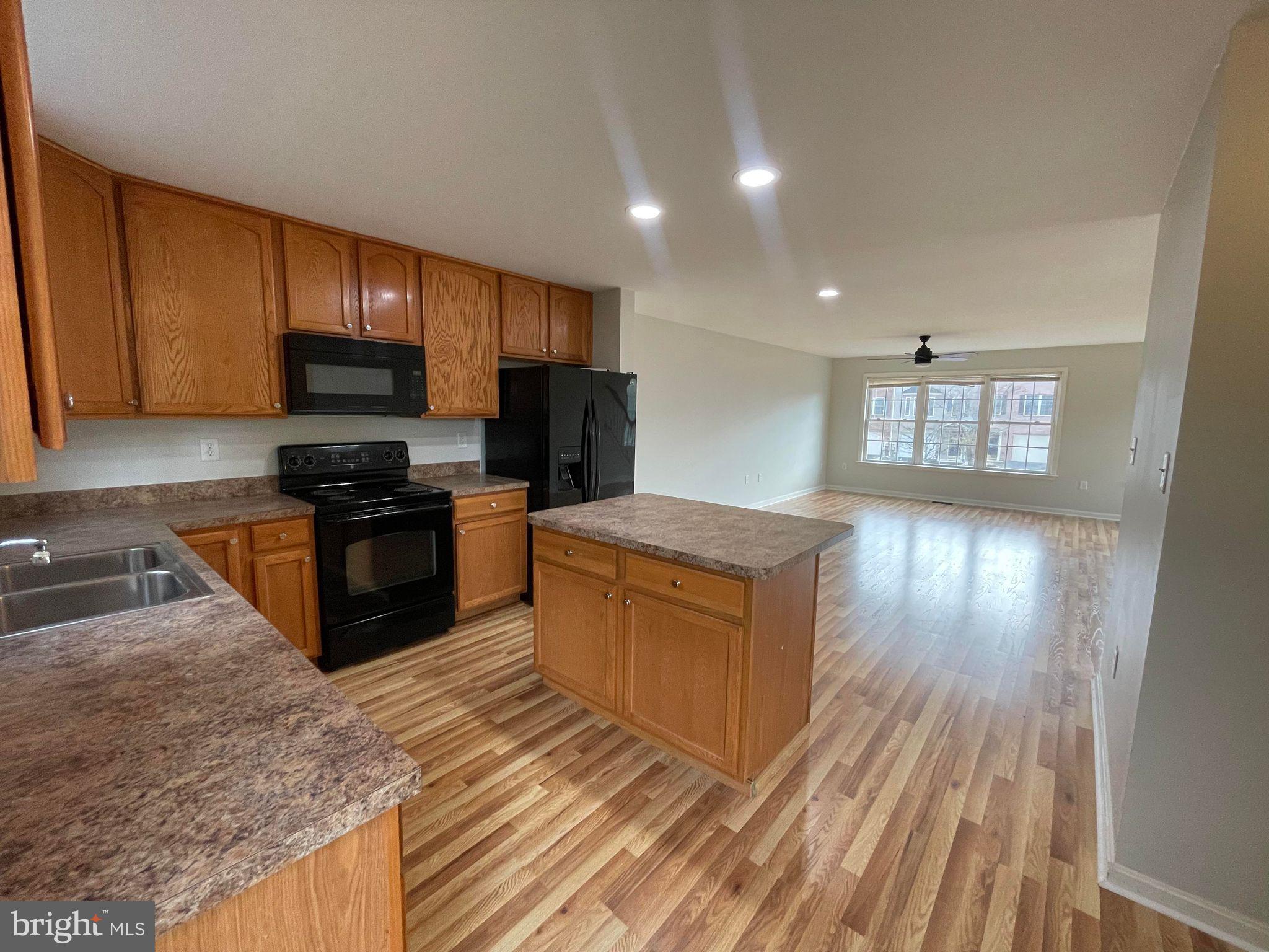 HAMMONDS MILL - Residential Lease