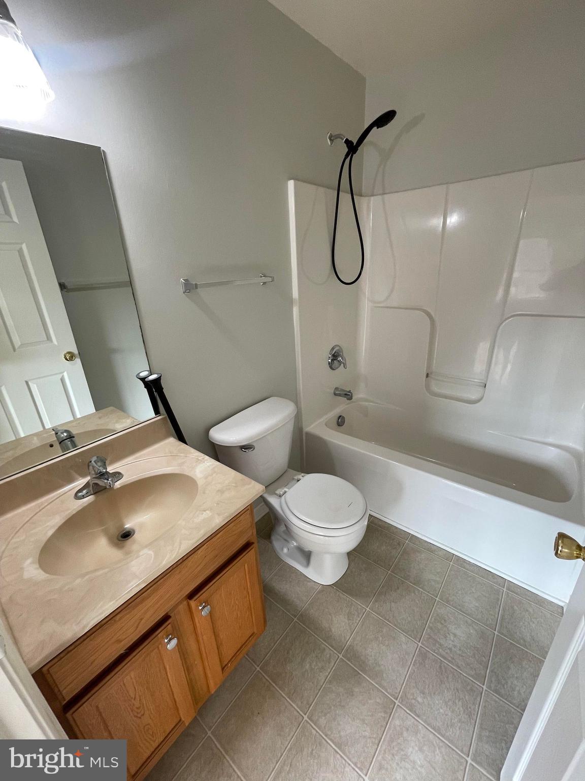 HAMMONDS MILL - Residential Lease