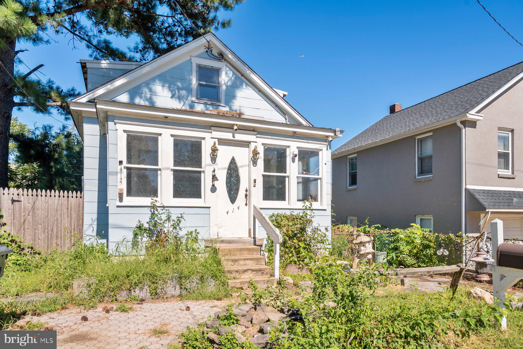 414 8TH STREET