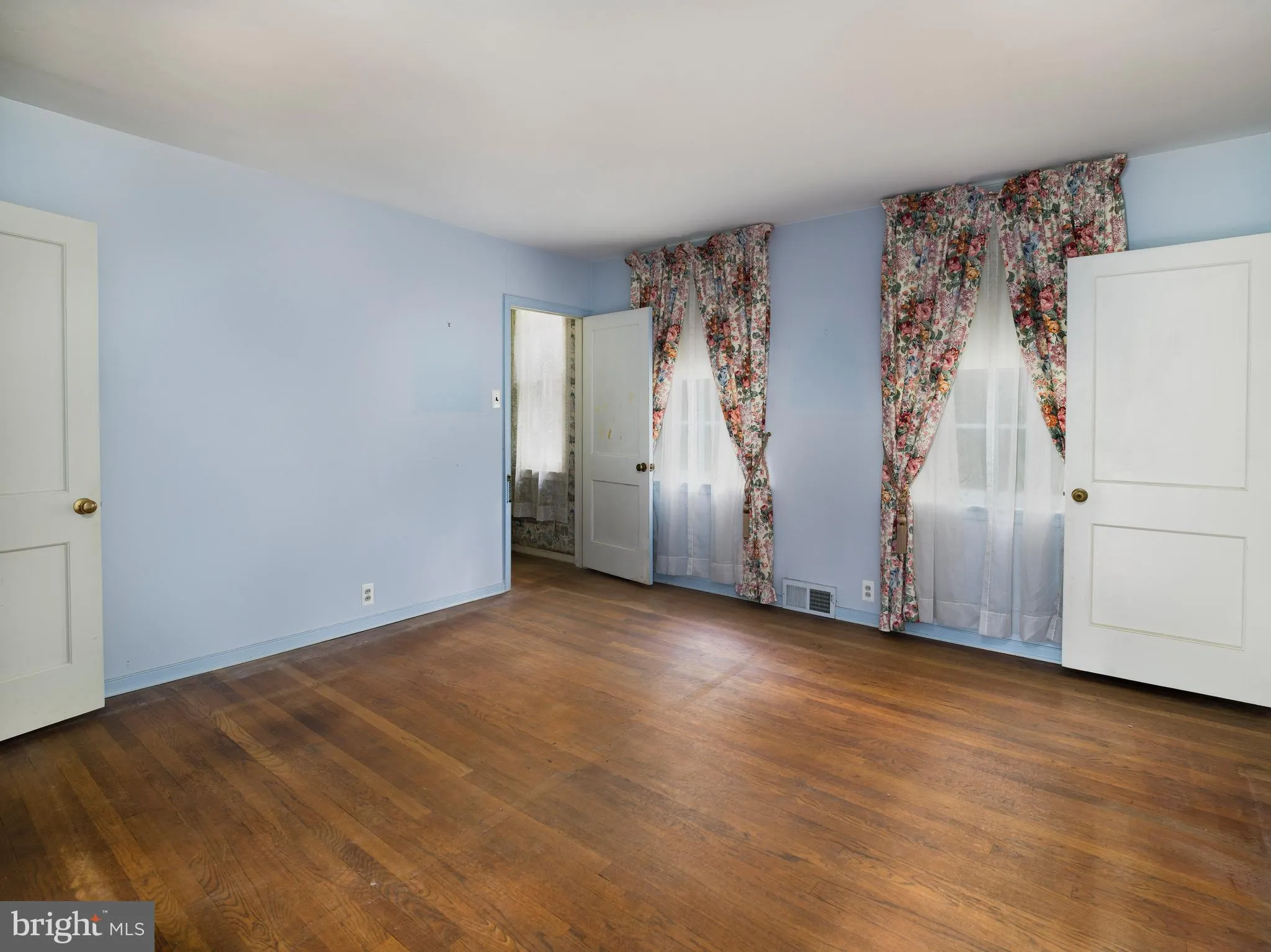 Villanova, Pennsylvania 19085, United States, 7 Bedrooms Bedrooms, ,6 BathroomsBathrooms,Residential,Pending,124274