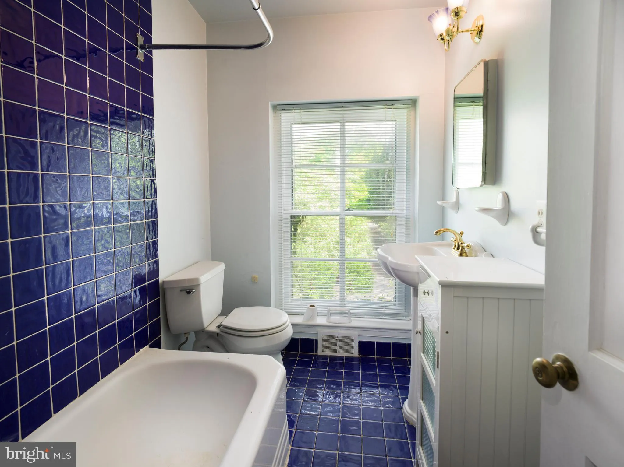 Villanova, Pennsylvania 19085, United States, 7 Bedrooms Bedrooms, ,6 BathroomsBathrooms,Residential,Pending,124274