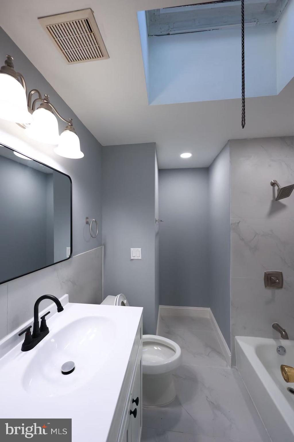 MAYFAIR - Residential