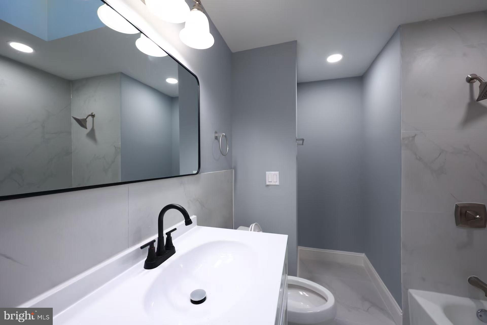 MAYFAIR - Residential