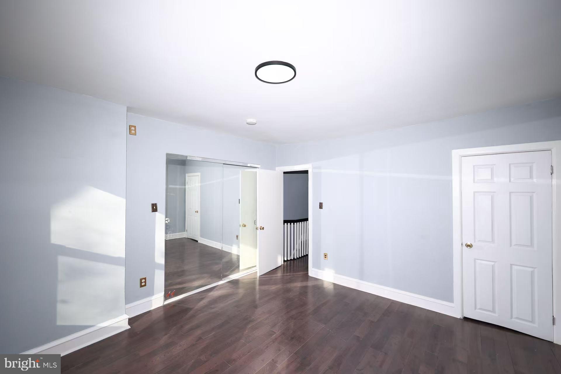 MAYFAIR - Residential