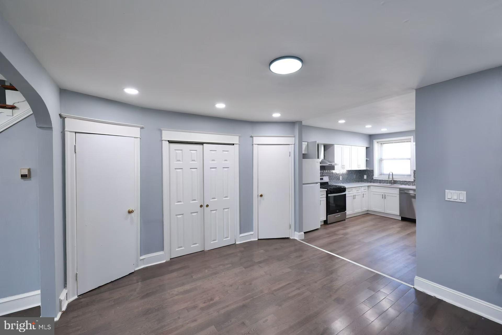 MAYFAIR - Residential