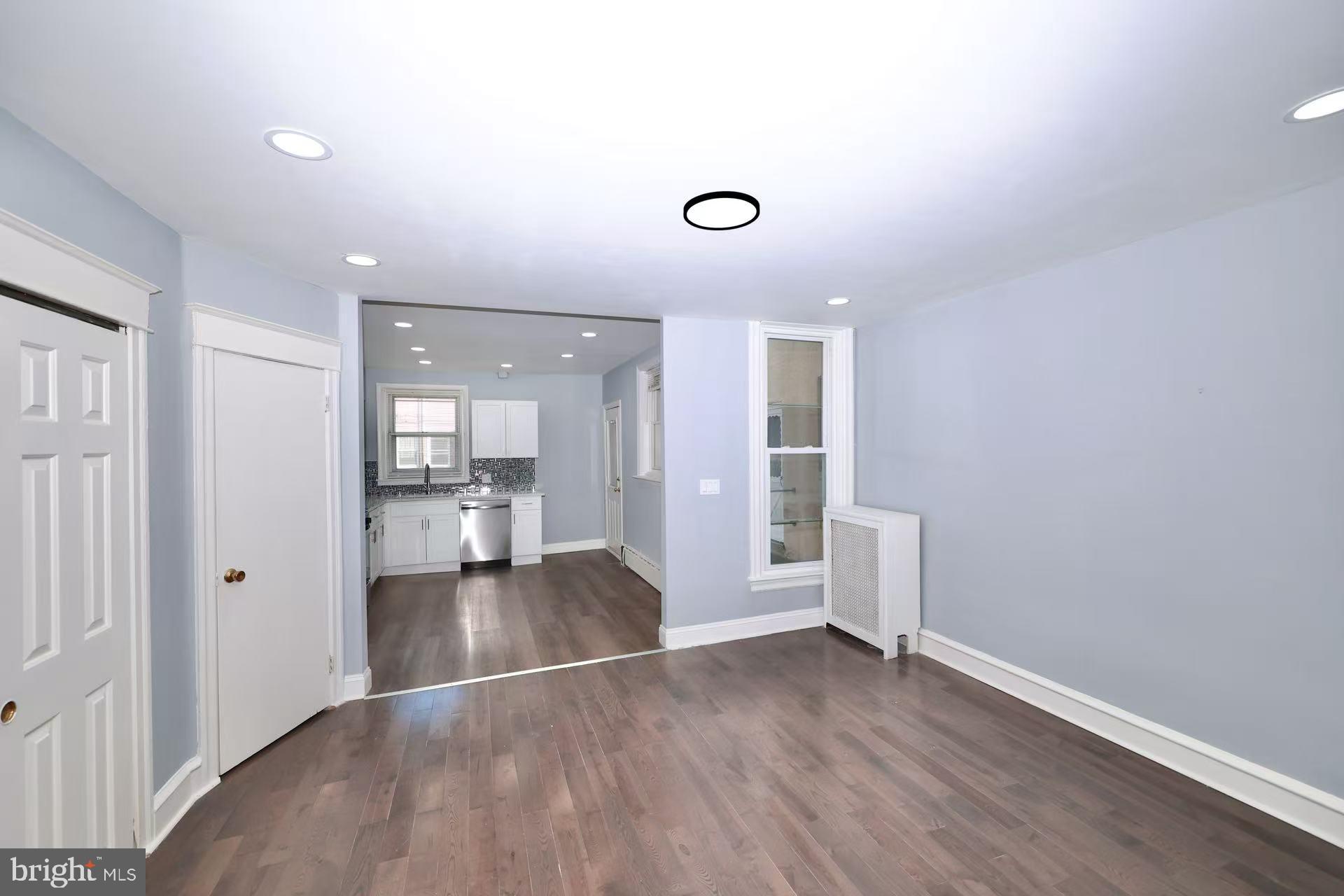 MAYFAIR - Residential