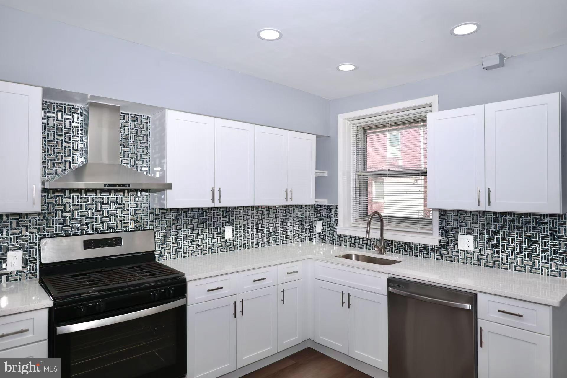 MAYFAIR - Residential