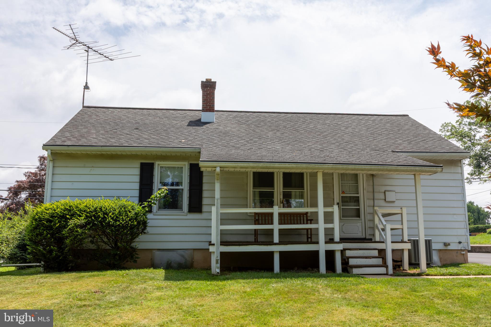 258 REDWOOD DRIVE