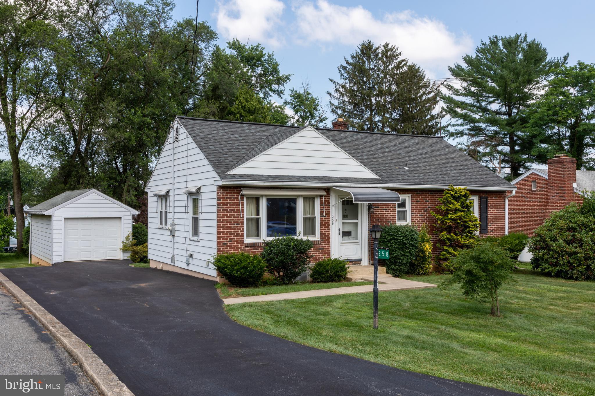 258 REDWOOD DRIVE