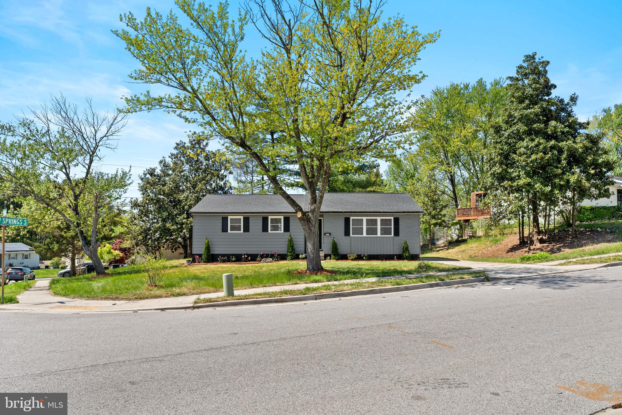 435 YELLOW SPRINGS S